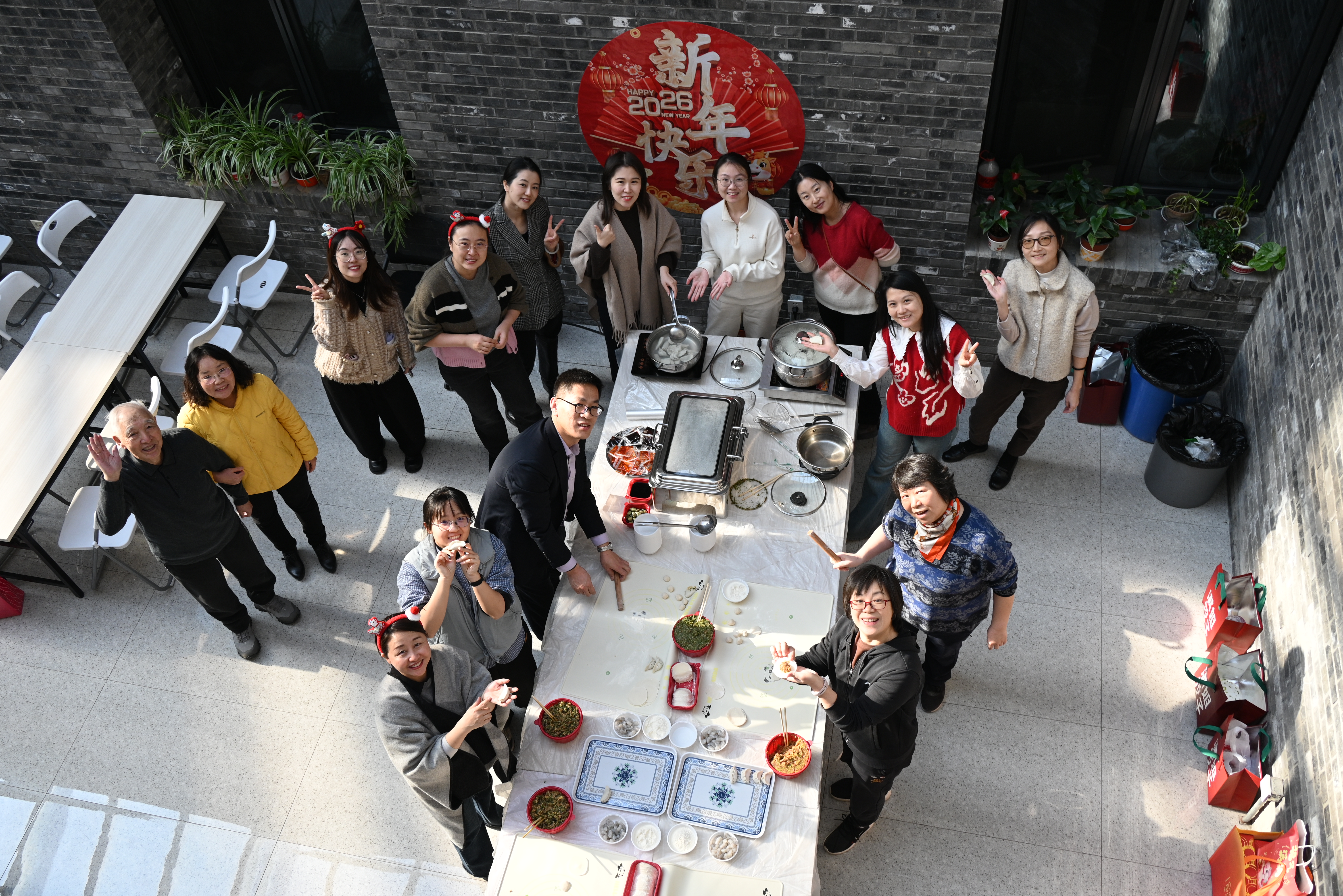 12-包饺子.JPG